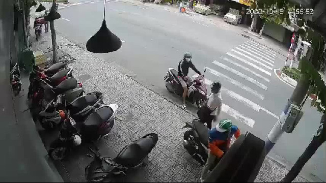 Một vụ nhóm mặc áo xe ôm công nghệ ở Bình Dương dàn cảnh trộm xe máy